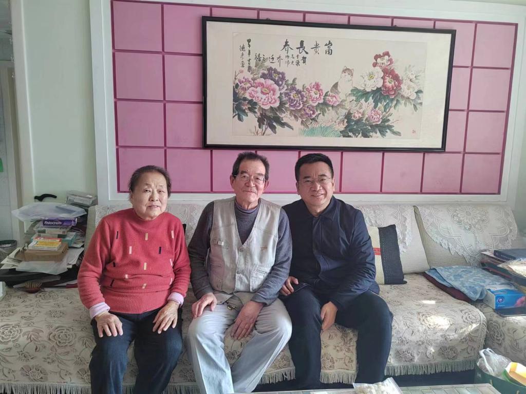 【洛阳铁路学校】洛阳铁路信息工程学校开展春节前夕走访慰问退休职工活动